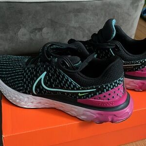 Nike react infinity run FK 3 size 8 black dynamic Tuq-pink prime sneakers